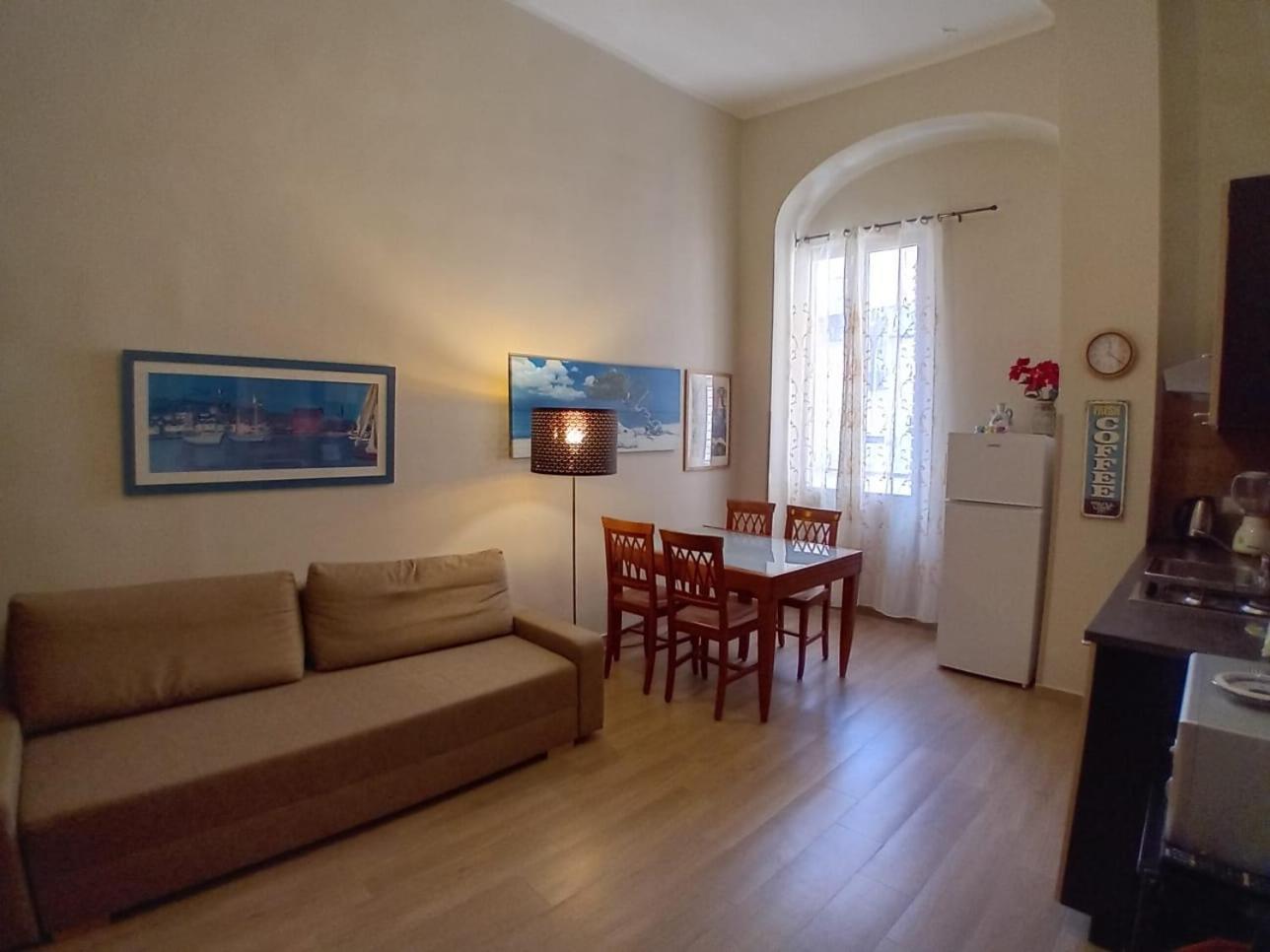 Domus Passpartenope, Napoli Екстериор снимка